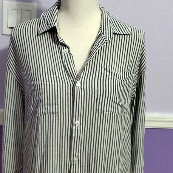 Something Navy Striped Oversized Flowy Minimalist Lagenlook Button Down Shirt - Picture 2 of 10